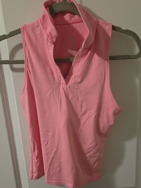 Kyodan Sleeveless Mock-Collar V-Neck Top in Pink